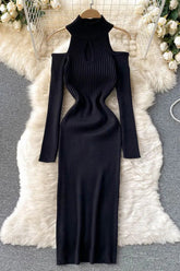 Robe pull moulante en tricot à manches longues et épaules dénudées